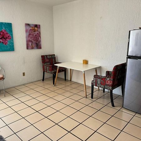 Habitacion Privada En Casa De Huespedes Гуадалахара Екстериор снимка