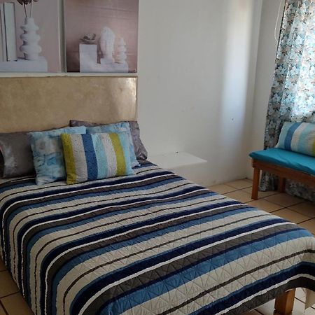 Habitacion Privada En Casa De Huespedes Гуадалахара Екстериор снимка